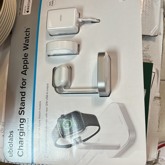 Ubiolabs charging stand for Apple Watch - Picture 4 of 4